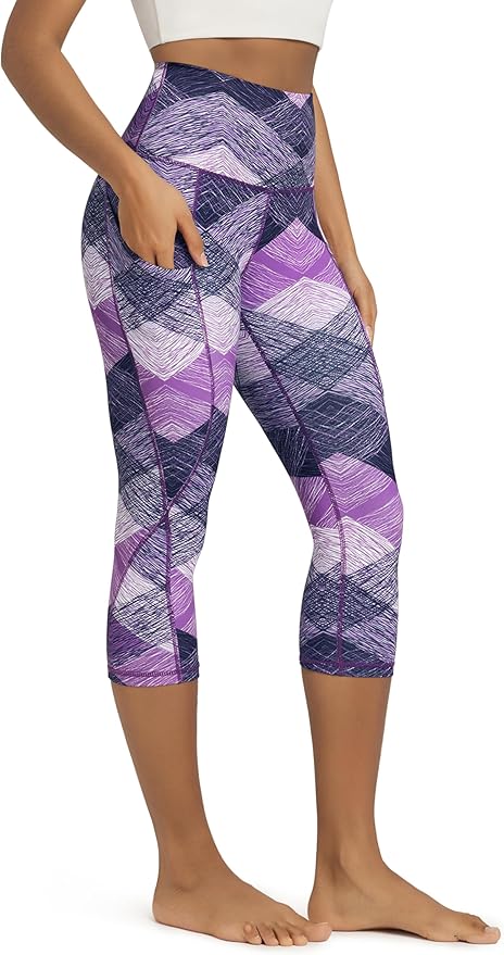 ODODOS Women's High Waisted Yoga Capris with Pockets, Tummy Control Non See Through Workout Athletic Running Capri Leggings