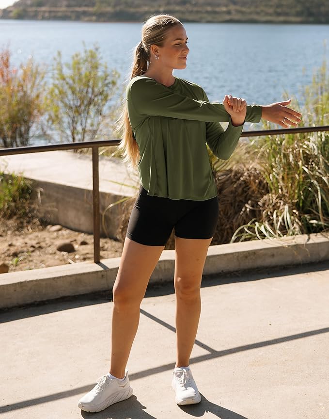 SANTINY Women's Lightweight Long Sleeve Workout Tops Split Back Gym Running Hiking Athletic Shirt Quick Dry UPF 50+ Sun Shirt