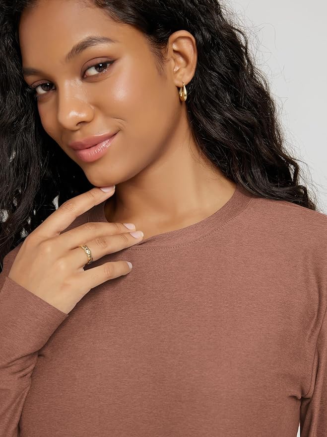 ODODOS Women's Long Sleeve Crewneck Tee - Ultra-Soft odSTRATUM Tech Performance T-Shirts UPF 50+ Daily Pullover Tops
