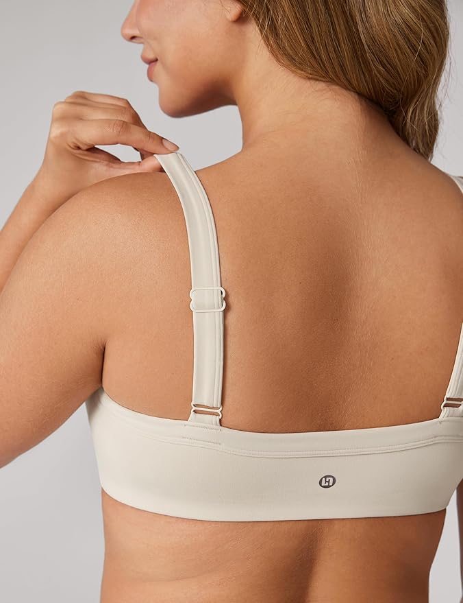 UNISSU Hugcurve Adjustable Sports Bra Square Neck Wireless Padded Yoga Workout Tops
