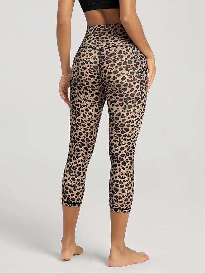 ODODOS Women's High Waisted Yoga Capris with Pockets, Tummy Control Non See Through Workout Athletic Running Capri Leggings