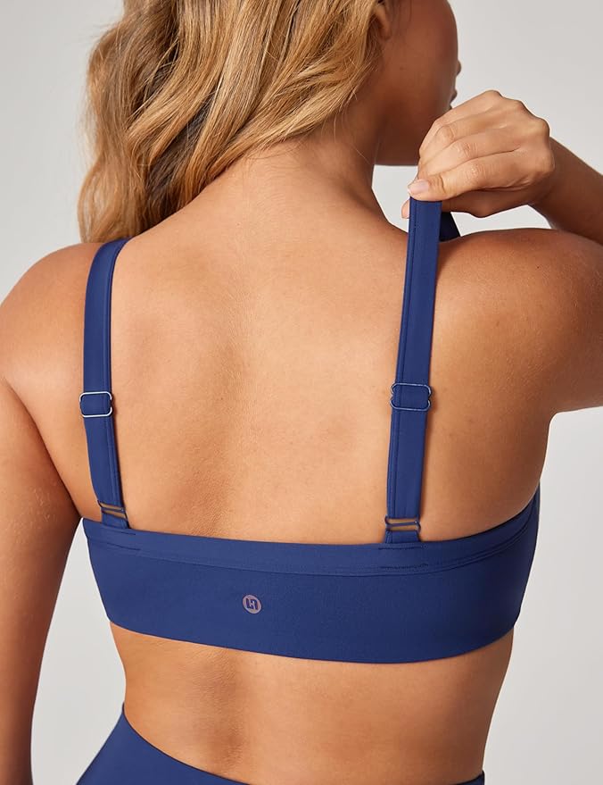 UNISSU Hugcurve Adjustable Sports Bra Square Neck Wireless Padded Yoga Workout Tops
